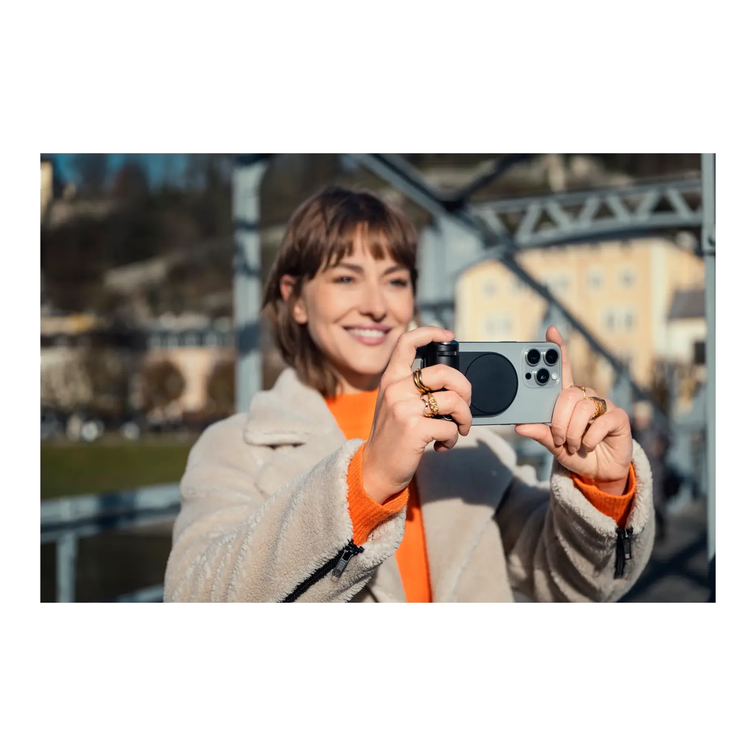 Leica LUX Grip Camera Control for Apple® iPhone®, Black - Worldshop