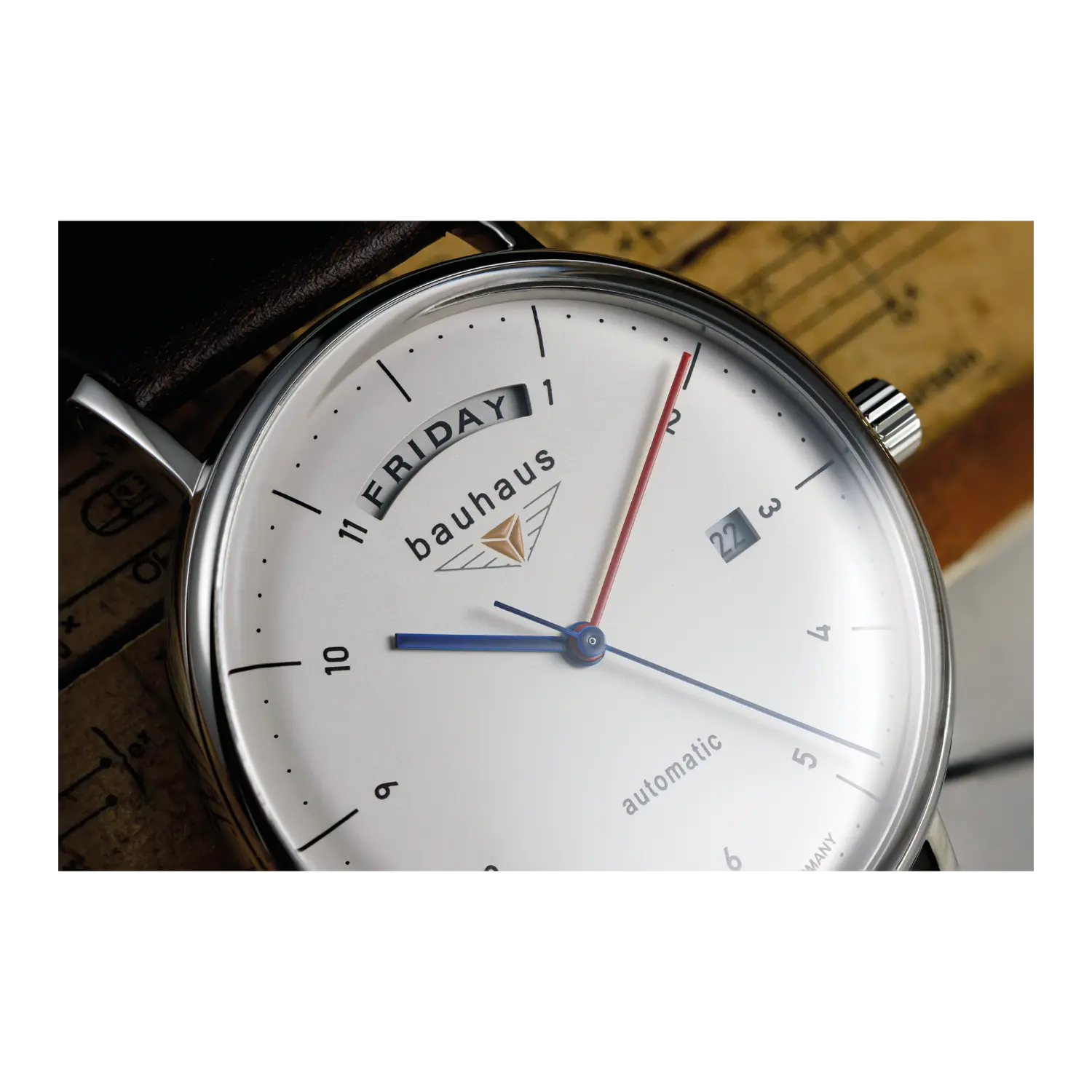 BAUHAUS 100 クォーツ腕時計 ホワイト/ブルー Bauhaus Classic 21621 Watch, Silver-coloured/Silver-white - Worldshop
