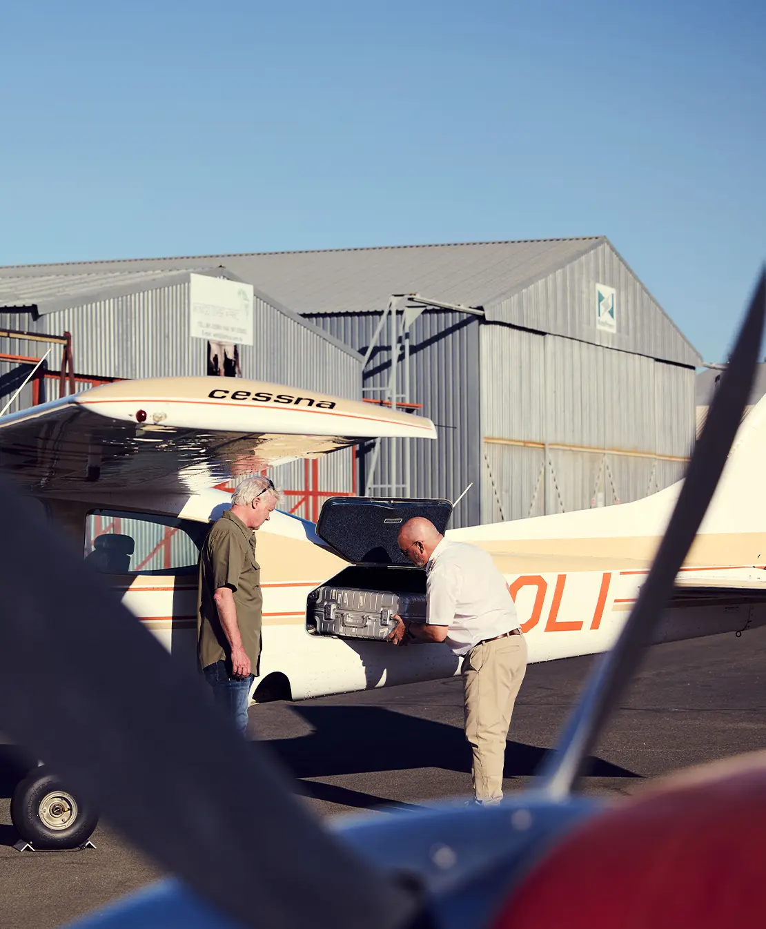 Loading Cessna