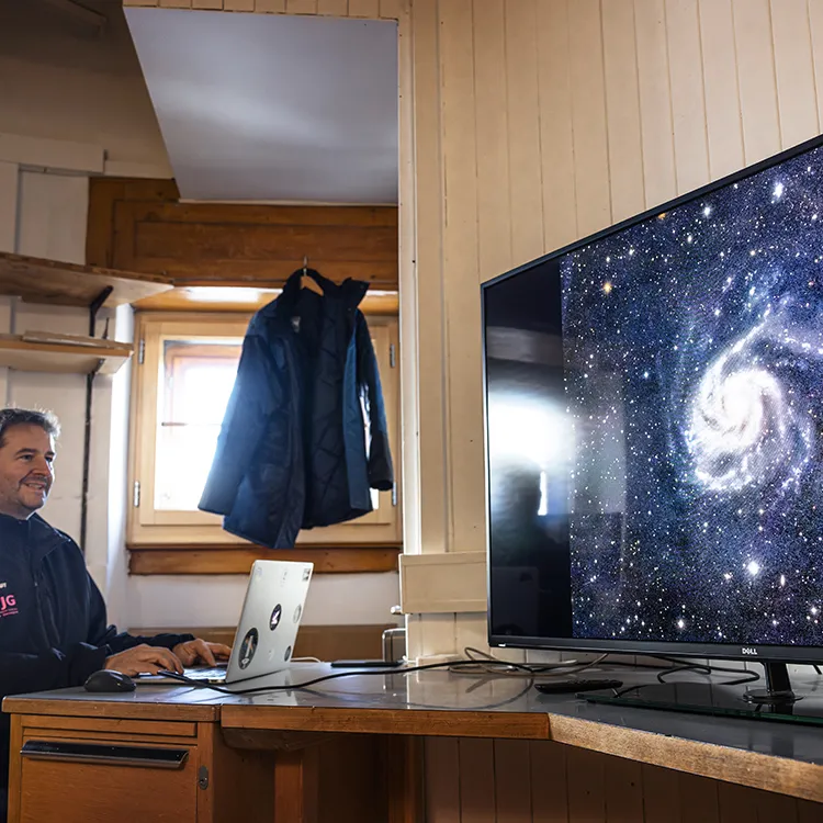 Screen showing star formation