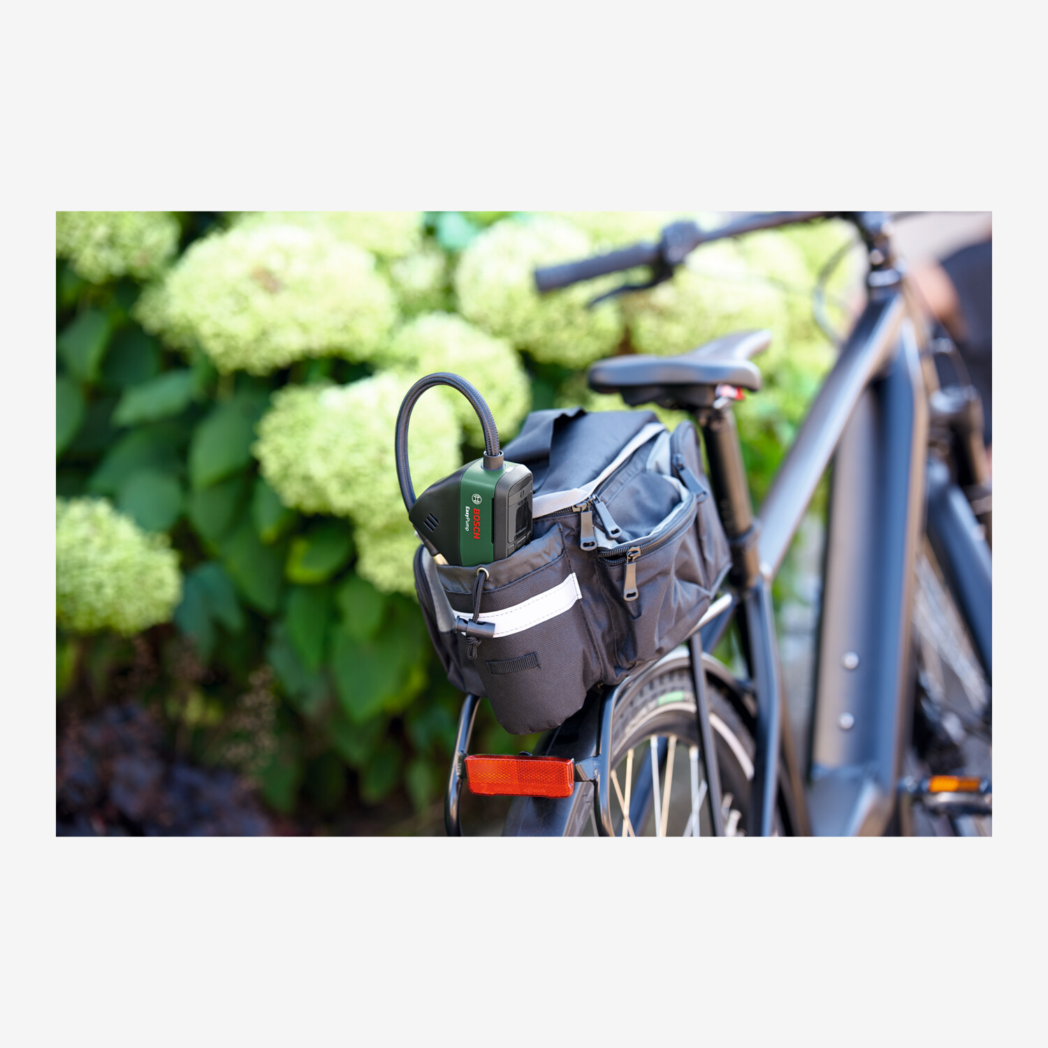 Bosch EasyPump Cordless Pneumatic Pump, Forest Green Lufthansa