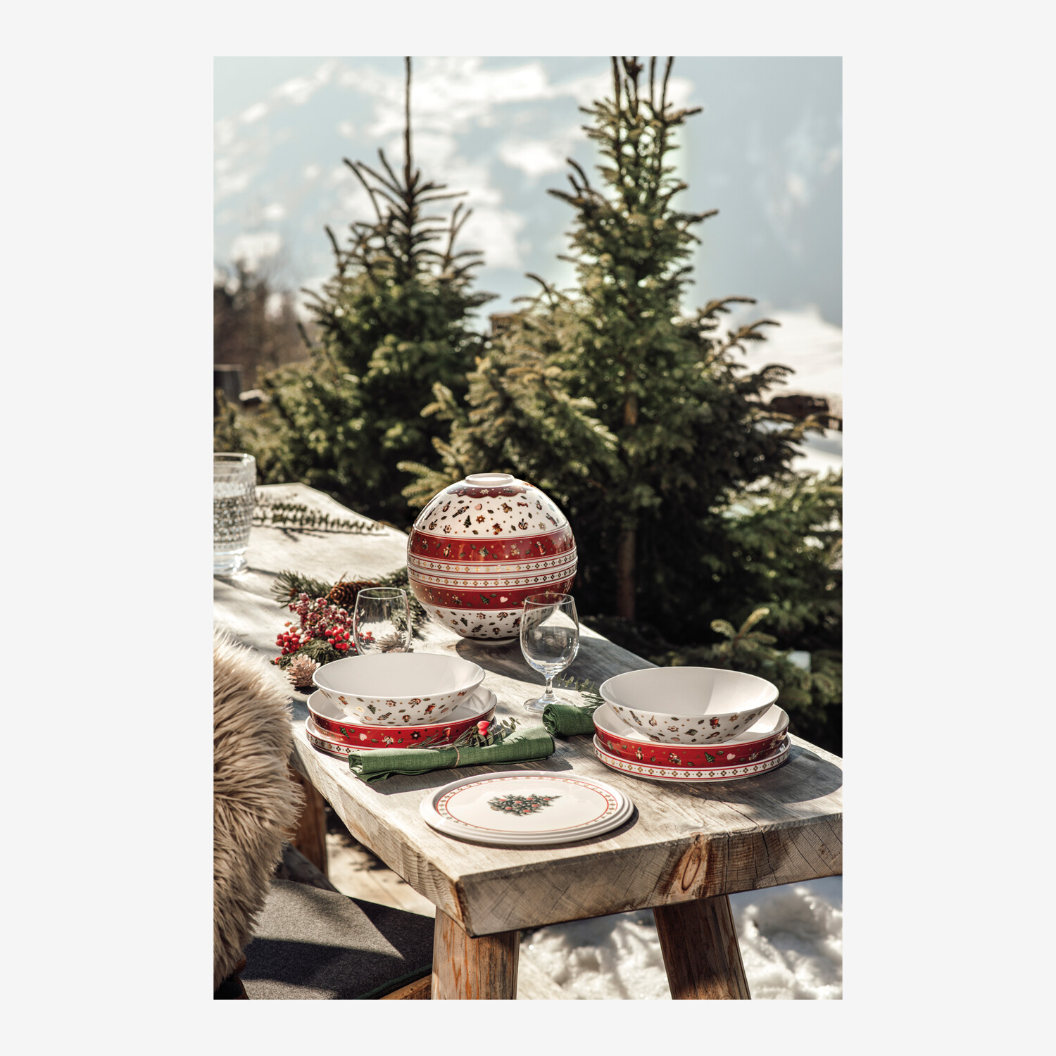 Villeroy & Boch Toy's Delight La Boule Dinnerware Set, 7 pcs., Multi