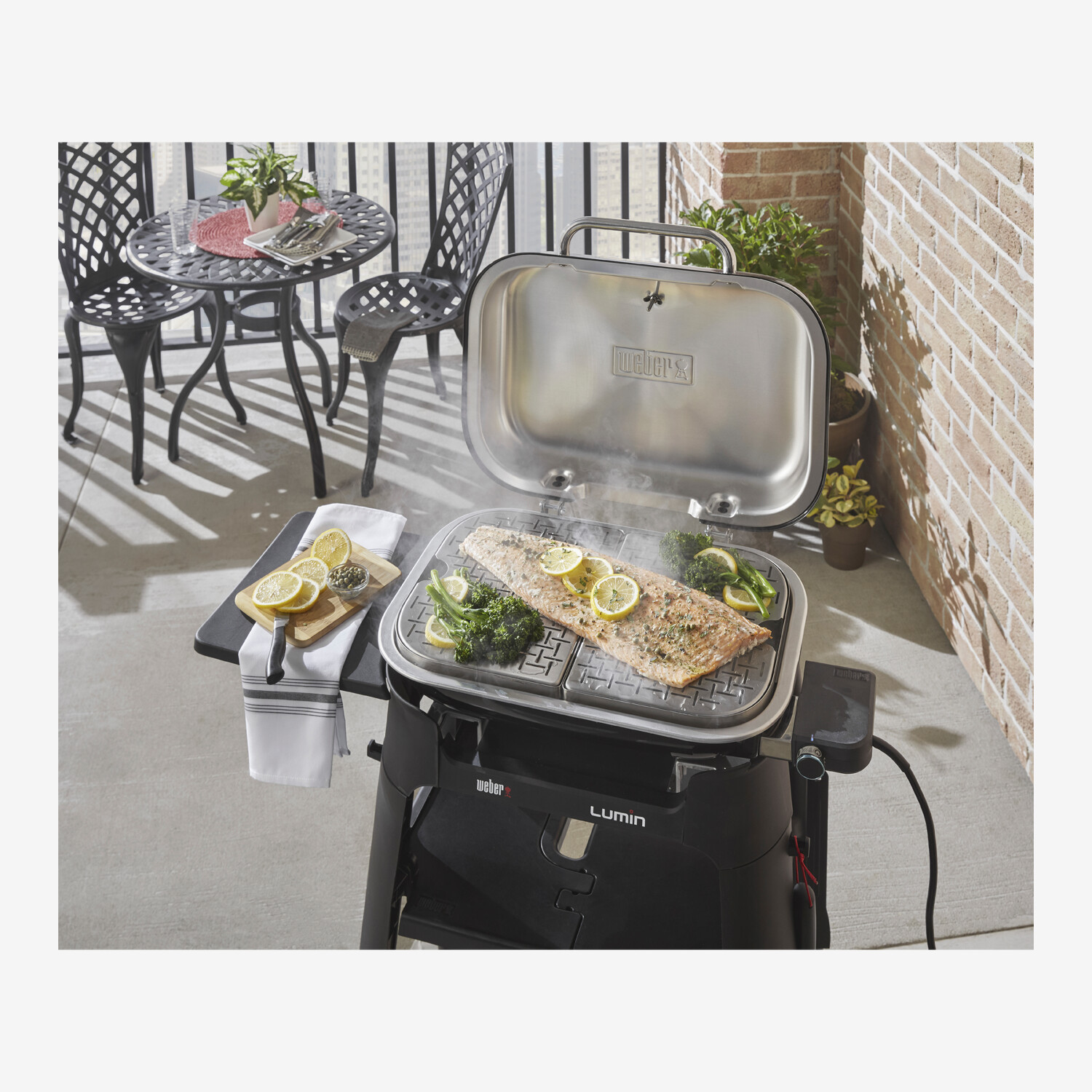 Lumin Electric Grill